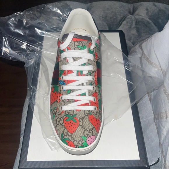 Gucci shoes - Picture 2 of 3